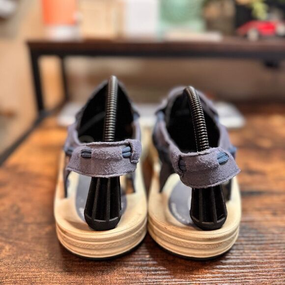 Sandals_&_Flip_Flops